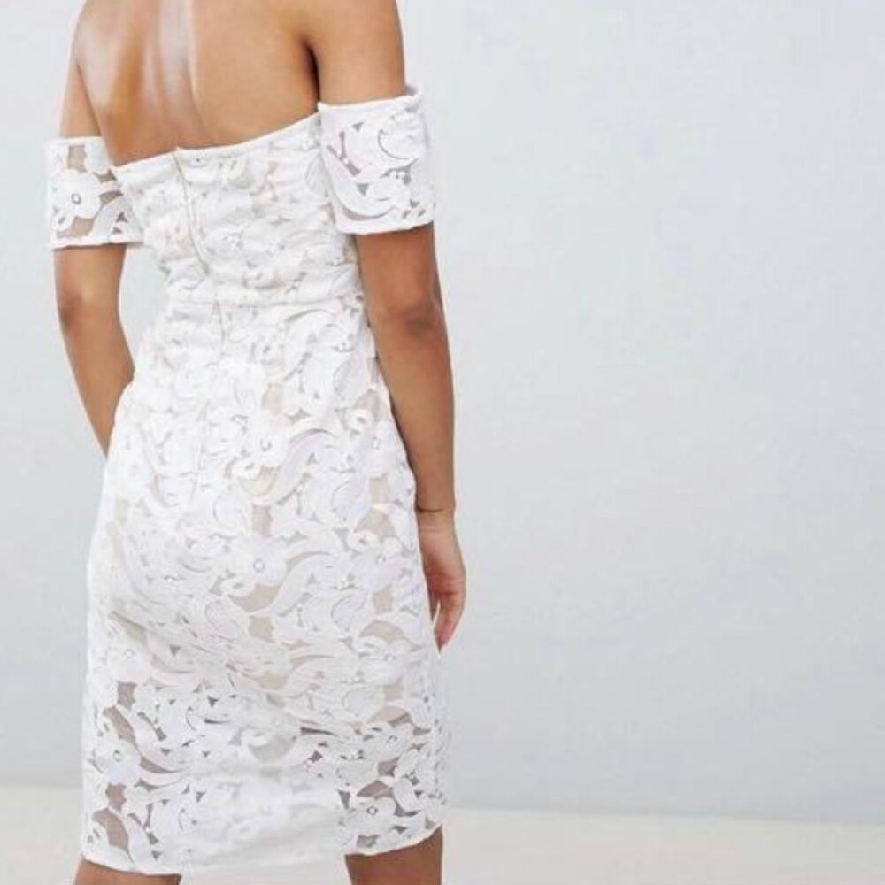 NWT Pretty Little Thing Off The Shoulder Floral Lace Dress, US 8
